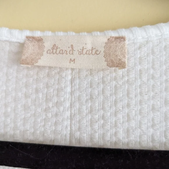 Altered State Top - Picture 2 of 2